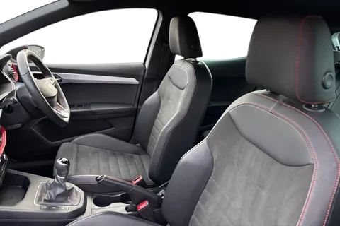 DA23ZCE SEAT Ibiza 1.0 TSI FR Sport Euro 6 (s/s) 5dr Thumbnail #16