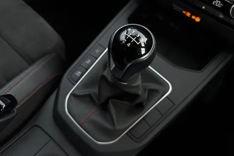 DA23ZCE SEAT Ibiza 1.0 TSI FR Sport Euro 6 (s/s) 5dr Thumbnail #23