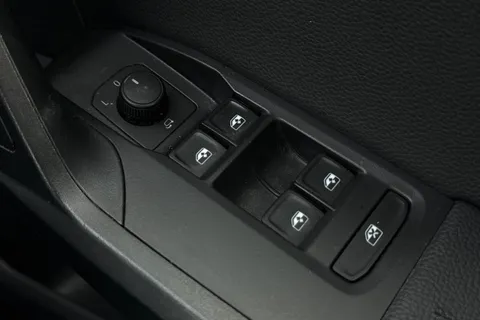 DA23ZCE SEAT Ibiza 1.0 TSI FR Sport Euro 6 (s/s) 5dr Thumbnail #32