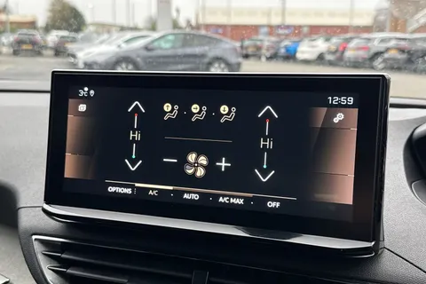 MT73CYL PEUGEOT 5008 1.2 PureTech GT EAT Euro 6 (s/s) 5dr Thumbnail #20