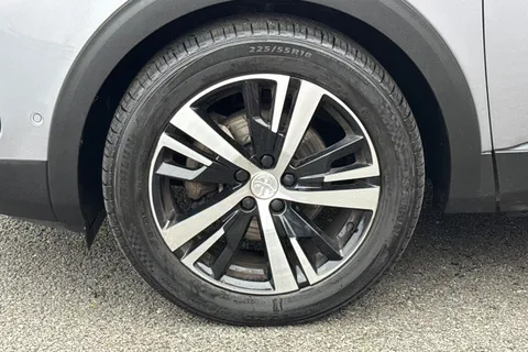 MT73CYL PEUGEOT 5008 1.2 PureTech GT EAT Euro 6 (s/s) 5dr Thumbnail #25