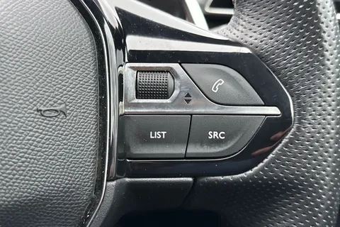 MT73CYL PEUGEOT 5008 1.2 PureTech GT EAT Euro 6 (s/s) 5dr Thumbnail #46