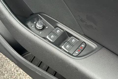 KY17LYT Audi A3 1.4 TFSI CoD S line Sportback S Tronic Euro 6 (s/s) 5dr Thumbnail #22