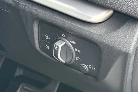 KY17LYT Audi A3 1.4 TFSI CoD S line Sportback S Tronic Euro 6 (s/s) 5dr Thumbnail #35