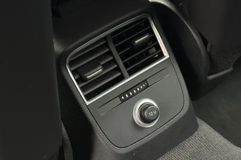 KY17LYT Audi A3 1.4 TFSI CoD S line Sportback S Tronic Euro 6 (s/s) 5dr Thumbnail #39