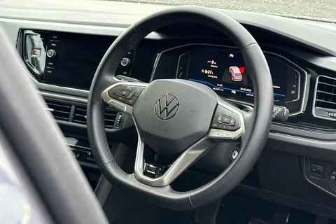 YV23AAZ Volkswagen Taigo 1.5 TSI R-Line DSG Euro 6 (s/s) 5dr Thumbnail #32