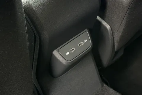 YV23AAZ Volkswagen Taigo 1.5 TSI R-Line DSG Euro 6 (s/s) 5dr Thumbnail #36