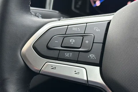 YV23AAZ Volkswagen Taigo 1.5 TSI R-Line DSG Euro 6 (s/s) 5dr Thumbnail #39