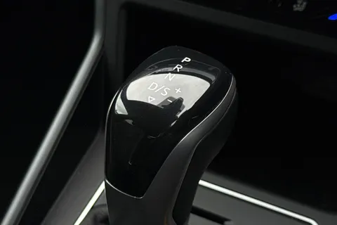 YV23AAZ Volkswagen Taigo 1.5 TSI R-Line DSG Euro 6 (s/s) 5dr Thumbnail #47