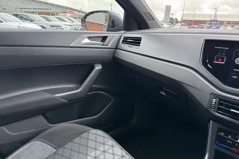 YV23AAZ Volkswagen Taigo 1.5 TSI R-Line DSG Euro 6 (s/s) 5dr Thumbnail #52