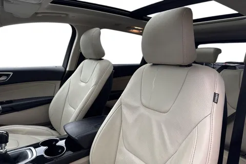 MV67MMO Ford Edge 2.0 TDCi Titanium AWD Euro 6 (s/s) 5dr Thumbnail #11