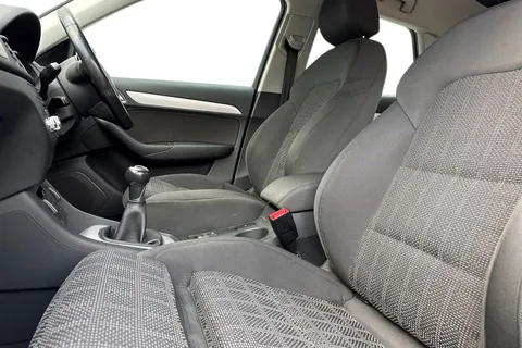 YF18OUL Audi Q3 1.4 TFSI CoD Sport Euro 6 (s/s) 5dr Thumbnail #17