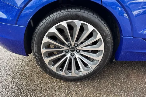 NA73SHJ Audi Q8 e-tron Sportback S line 55 e-tron quattro 300,00 kW Thumbnail #12