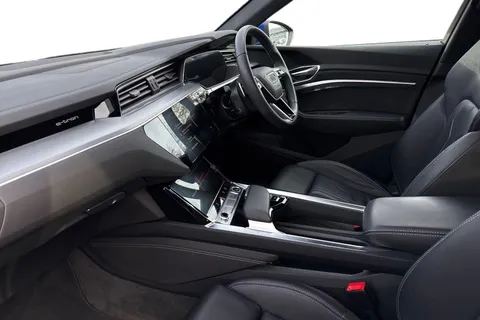 NA73SHJ Audi Q8 e-tron Sportback S line 55 e-tron quattro 300,00 kW Thumbnail #16