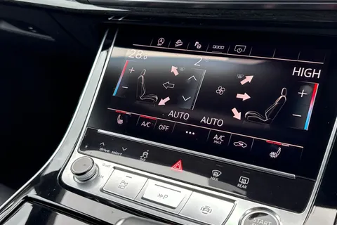 22 of 56 for Audi Q8 Black Edition 55 TFSI quattro 340 PS tiptronic