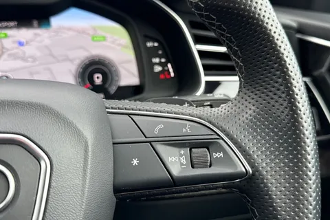 26 of 56 for Audi Q8 Black Edition 55 TFSI quattro 340 PS tiptronic