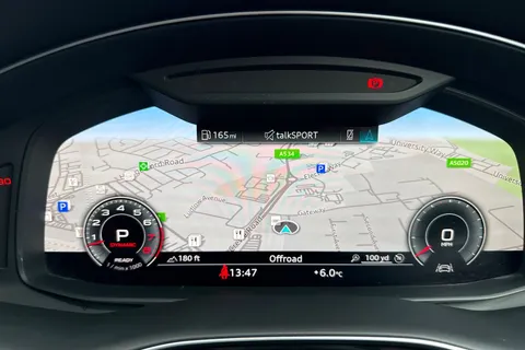 28 of 56 for Audi Q8 Black Edition 55 TFSI quattro 340 PS tiptronic