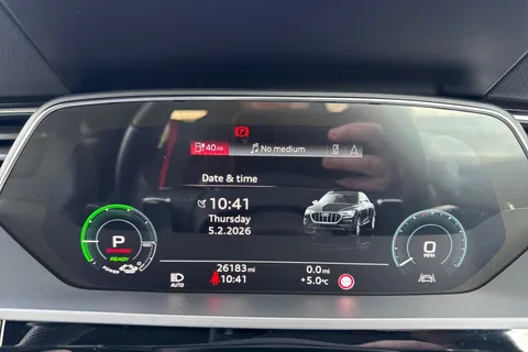 NA73SHJ Audi Q8 e-tron Sportback S line 55 e-tron quattro 300,00 kW Thumbnail #31