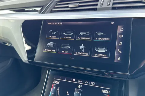 NA73SHJ Audi Q8 e-tron Sportback S line 55 e-tron quattro 300,00 kW Thumbnail #35