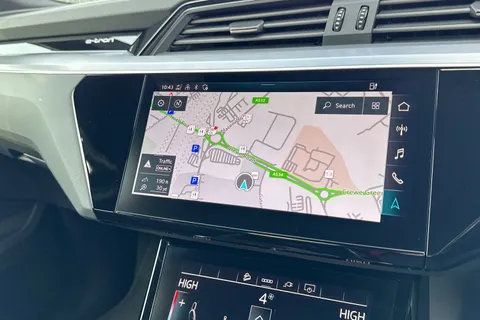 NA73SHJ Audi Q8 e-tron Sportback S line 55 e-tron quattro 300,00 kW Thumbnail #43