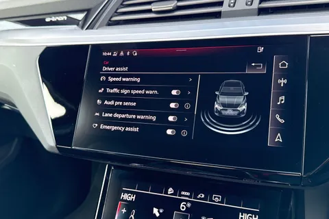 NA73SHJ Audi Q8 e-tron Sportback S line 55 e-tron quattro 300,00 kW Thumbnail #50