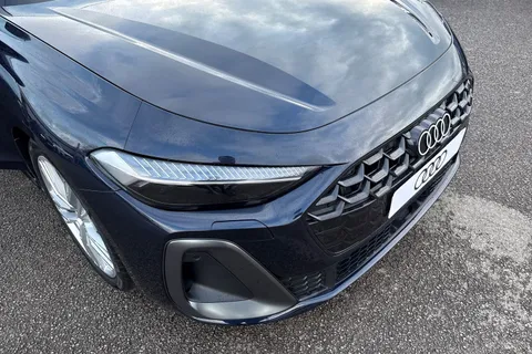  Audi A5 Avant 2.0 e-hybrid 25.9kWh S line S Tronic quattro Euro 6 (s/s) 5dr Thumbnail #9