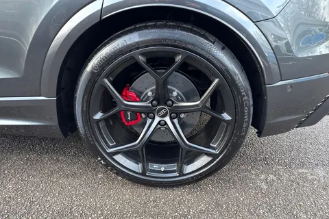 Audi RS Q8 4.0 TFSI V8 Performance Carbon Vorsprung Tiptronic quattro Euro 6 (s/s) 5dr Thumbnail #11