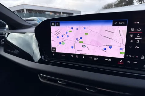  Audi A5 Avant 2.0 e-hybrid 25.9kWh S line S Tronic quattro Euro 6 (s/s) 5dr Thumbnail #17