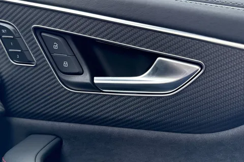Audi RS Q8 4.0 TFSI V8 Performance Carbon Vorsprung Tiptronic quattro Euro 6 (s/s) 5dr Thumbnail #21