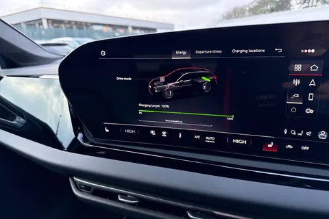  Audi A5 Avant 2.0 e-hybrid 25.9kWh S line S Tronic quattro Euro 6 (s/s) 5dr Thumbnail #41