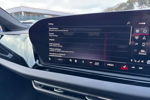  Audi A5 Avant 2.0 e-hybrid 25.9kWh S line S Tronic quattro Euro 6 (s/s) 5dr Thumbnail #42