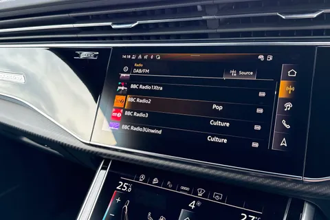 Audi RS Q8 4.0 TFSI V8 Performance Carbon Vorsprung Tiptronic quattro Euro 6 (s/s) 5dr Thumbnail #42