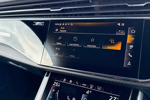 Audi RS Q8 4.0 TFSI V8 Performance Carbon Vorsprung Tiptronic quattro Euro 6 (s/s) 5dr Thumbnail #43