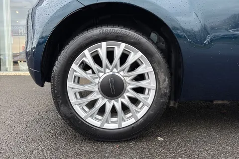 DX23GHZ FIAT 500 1.0 MHEV Dolcevita Euro 6 (s/s) 3dr Thumbnail #12