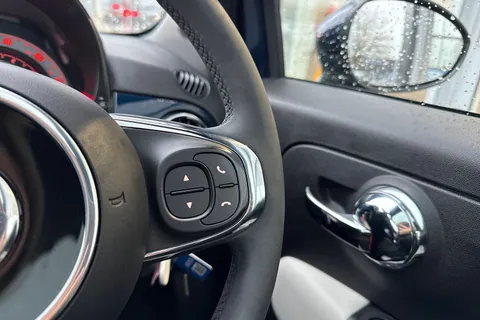 DX23GHZ FIAT 500 1.0 MHEV Dolcevita Euro 6 (s/s) 3dr Thumbnail #39