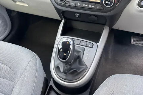 NG72FSX Hyundai I10 1.0 MPi Premium 5dr Auto Thumbnail #23