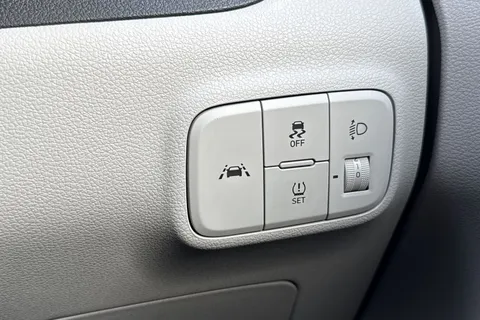 NG72FSX Hyundai I10 1.0 MPi Premium 5dr Auto Thumbnail #38