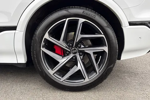 LM75CVX Audi Q6 E-Tron Q6 SUV Edition 1 e-tron quattro 285,00 kW Thumbnail #12