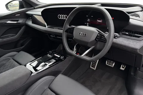 LM75CVX Audi Q6 E-Tron Q6 SUV Edition 1 e-tron quattro 285,00 kW Thumbnail #14