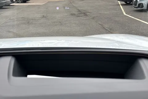 LM75CVX Audi Q6 E-Tron Q6 SUV Edition 1 e-tron quattro 285,00 kW Thumbnail #37