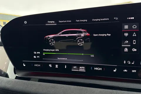 LM75CVX Audi Q6 E-Tron Q6 SUV Edition 1 e-tron quattro 285,00 kW Thumbnail #44