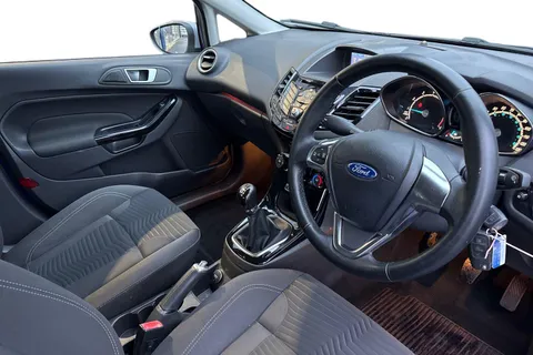 HY16CEJ Ford Fiesta 1.0 EcoBoost Zetec 5dr Thumbnail #13