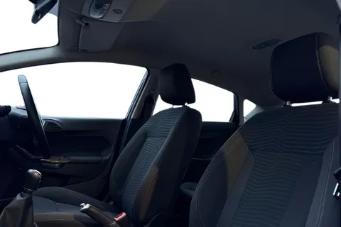 HY16CEJ Ford Fiesta 1.0 EcoBoost Zetec 5dr Thumbnail #15