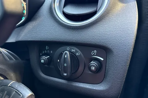 HY16CEJ Ford Fiesta 1.0 EcoBoost Zetec 5dr Thumbnail #37