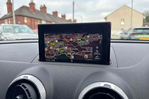 YF19WBZ Audi A3 1.0 TFSI 30 Black Edition Sportback Euro 6 (s/s) 5dr Thumbnail #13