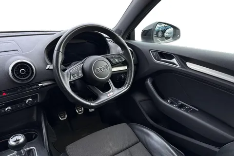 YF19WBZ Audi A3 1.0 TFSI 30 Black Edition Sportback Euro 6 (s/s) 5dr Thumbnail #14