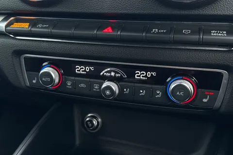 YF19WBZ Audi A3 1.0 TFSI 30 Black Edition Sportback Euro 6 (s/s) 5dr Thumbnail #20