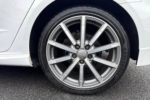 YF19WBZ Audi A3 1.0 TFSI 30 Black Edition Sportback Euro 6 (s/s) 5dr Thumbnail #24