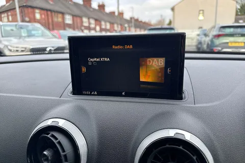 YF19WBZ Audi A3 1.0 TFSI 30 Black Edition Sportback Euro 6 (s/s) 5dr Thumbnail #31