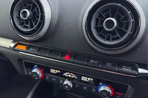 YF19WBZ Audi A3 1.0 TFSI 30 Black Edition Sportback Euro 6 (s/s) 5dr Thumbnail #40